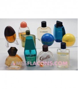 Lot de 11 miniatures mixtes (variantes différentes)