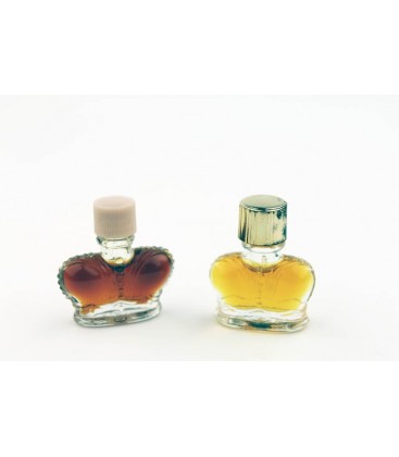 Lot de 2 miniatures féminines, variantes différentes