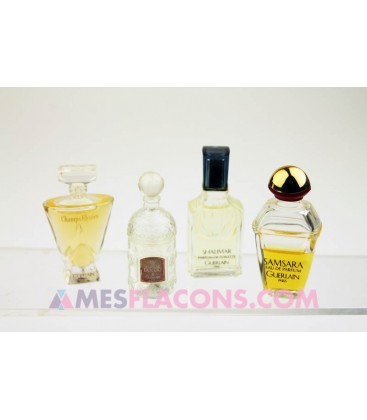 Lot de 4 miniatures féminines